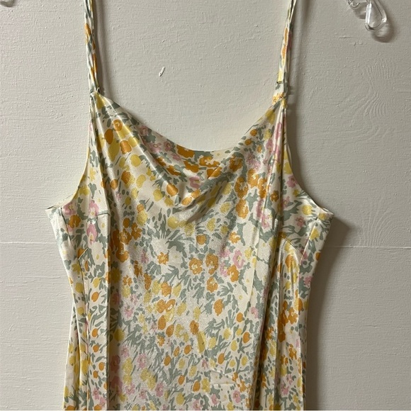 Rails Mina Summer Meadow Dress Size Medium Floral Summer Wedding Guest Romantic - Picture 5 of 10